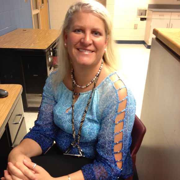 Meet your Posher, Jennifer - Picture 1 of 1